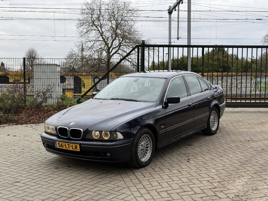 ORIENTBLAU E39 520i 2.2 M54 ZF5 AT, EXECUTIVE EXCLUSIVE, Achterwielaandrijving, Zwart, Stoelverwarming, Blauw