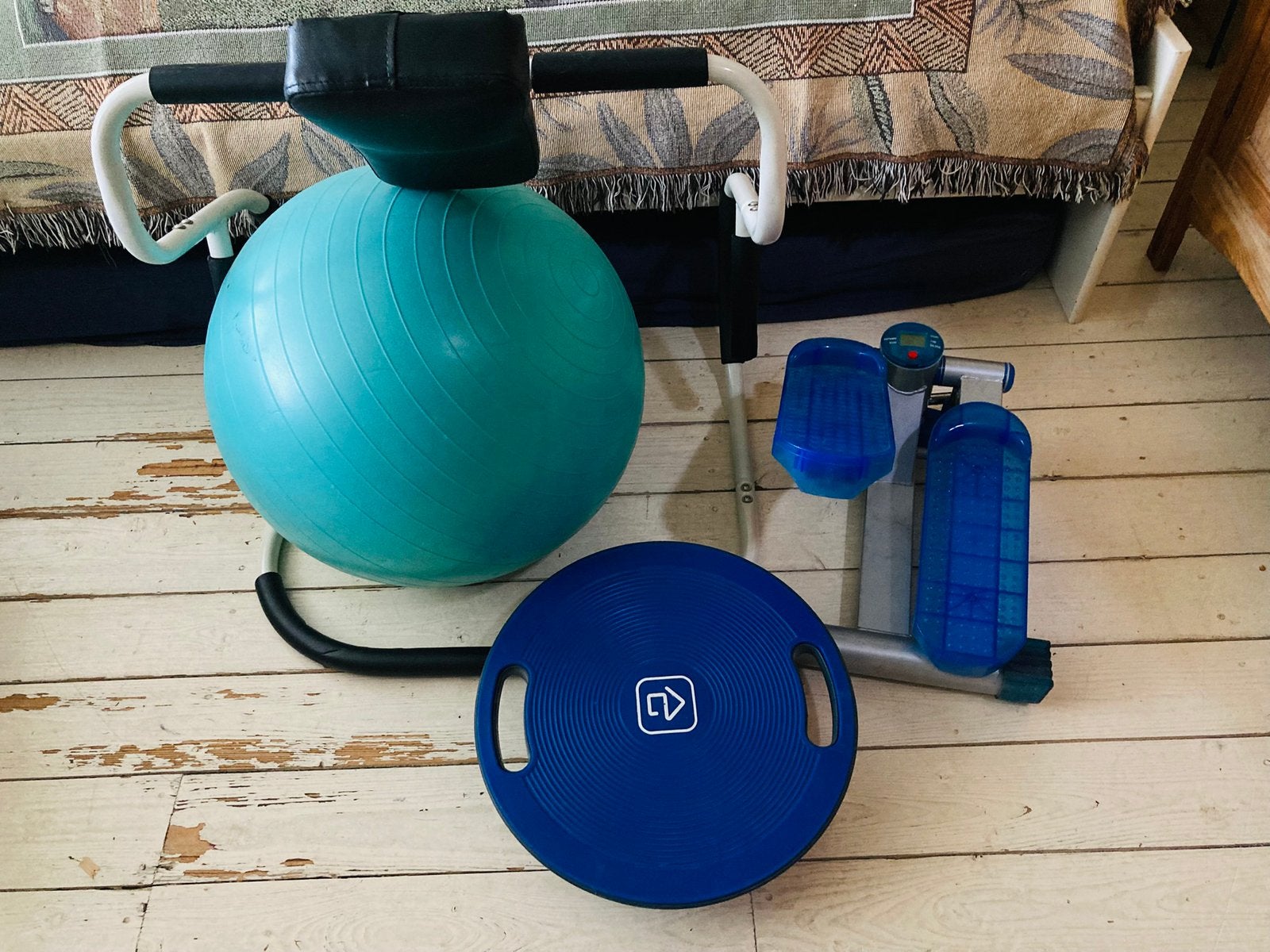 Buikspiertrainer, fitnessball, steps, balanceboard, Ophalen, Zo goed als nieuw
