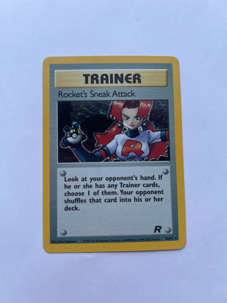 Rocket's Sneak Attack Trainer Kaart Holo Team Rocket 16/82, Ophalen of Verzenden, Zo goed als nieuw, Losse kaart, Foil