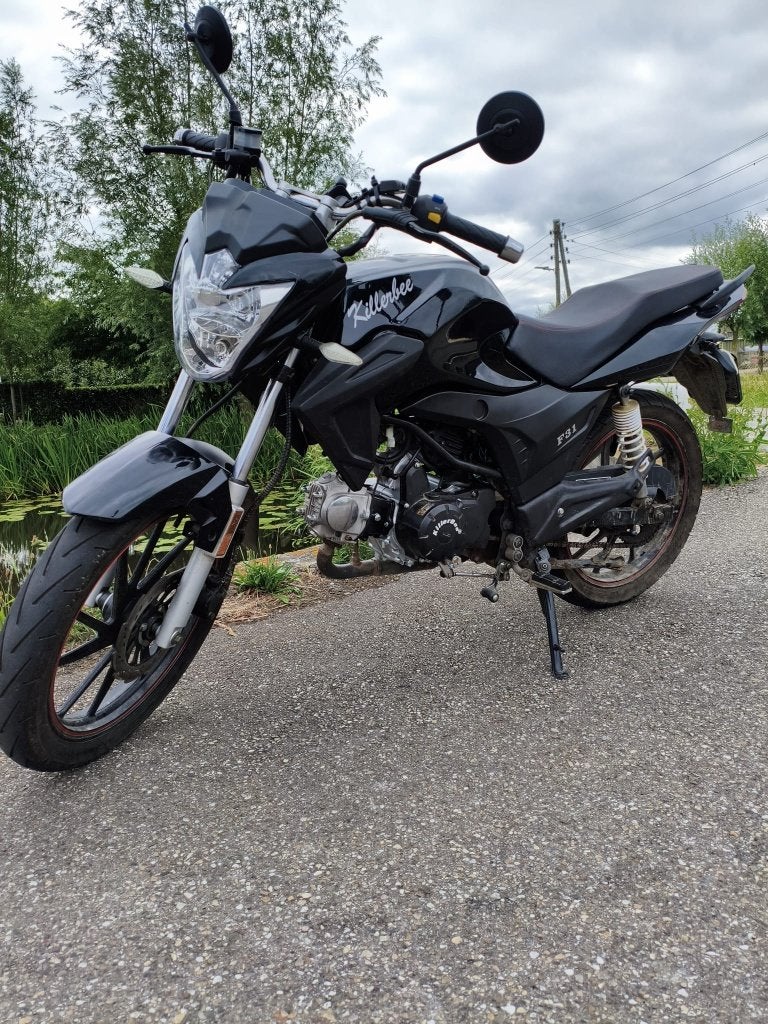 Brommer Killerbee F31 50 cc uit 2022, Fietsen en Brommers, Brommers | Crossbrommers, Gebruikt, Overige merken, Ophalen