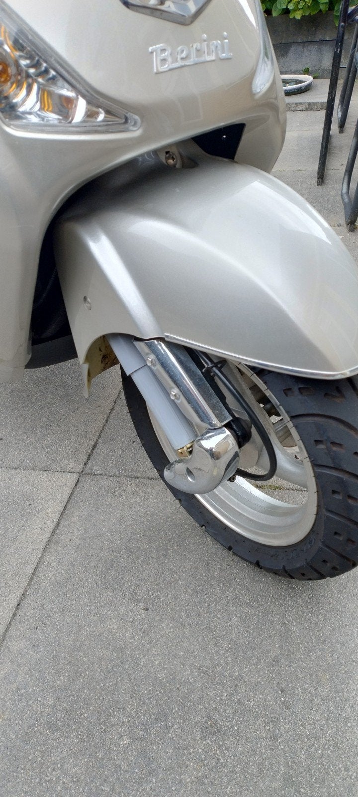 Berini Classic 50 snorscooter uit 2014 - Rijdt perfect!, Fietsen en Brommers, Snorfietsen en Snorscooters, Gebruikt, Benzine, Ophalen