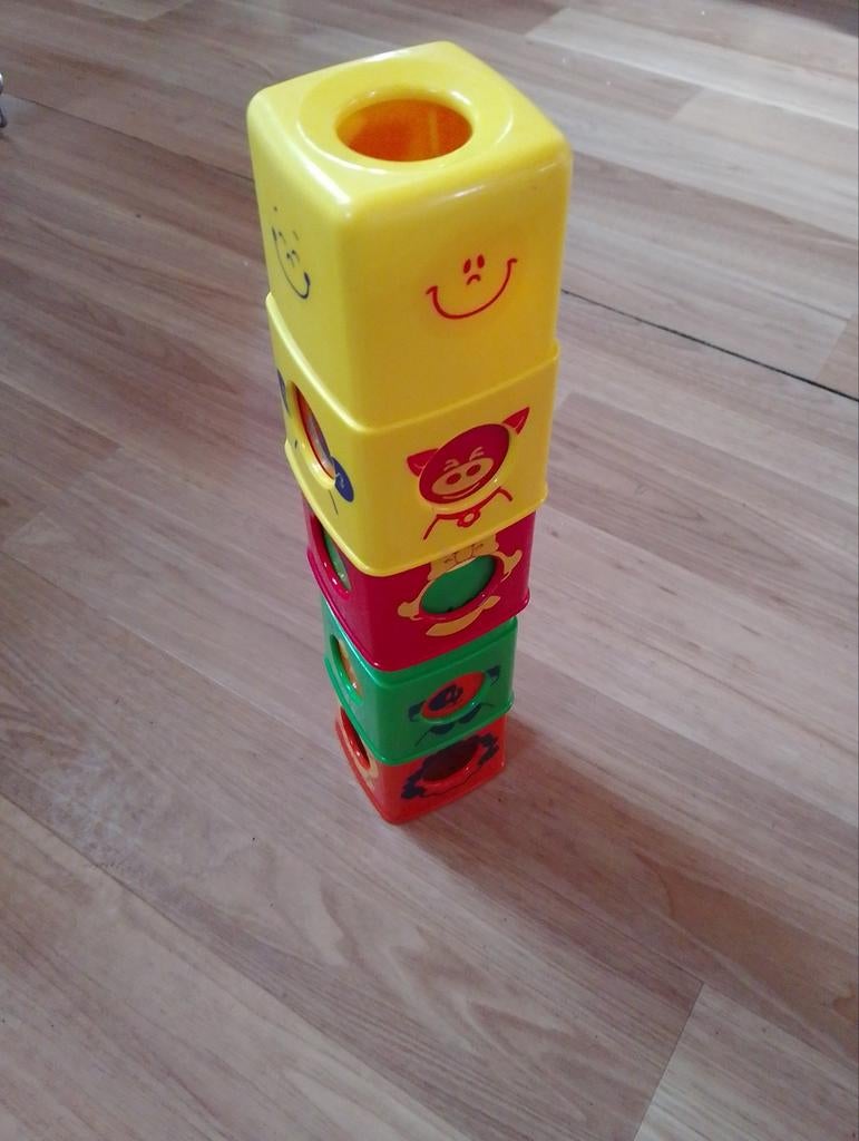 Stapelblokken met vrolijke gezichtjes, Ophalen of Verzenden, Zo goed als nieuw, Overige typen