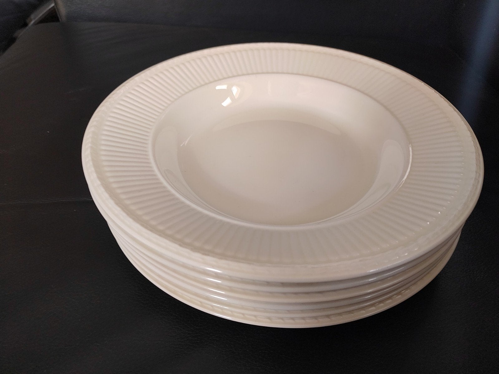 7 diepe borden van Wedgwood Edme, Ophalen of Verzenden, Zo goed als nieuw, Aardewerk, Bord(en)