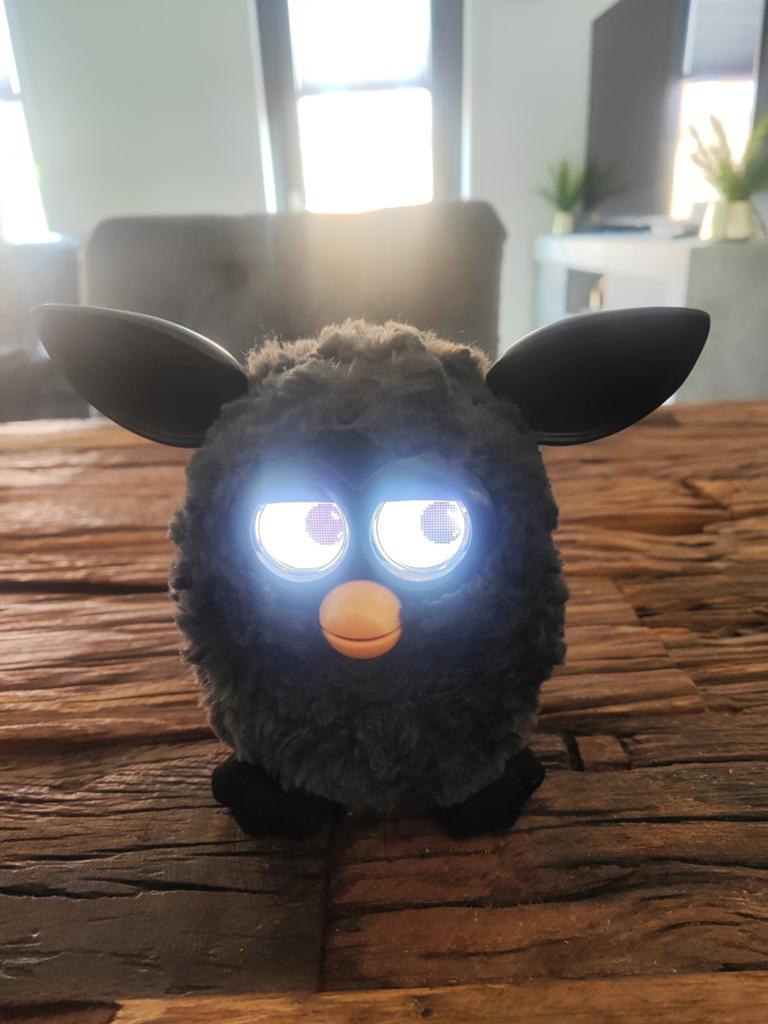 Zwarte Furby in nieuwstaat - Interactief speelgoed, Verzenden, Zo goed als nieuw, Jongen of Meisje