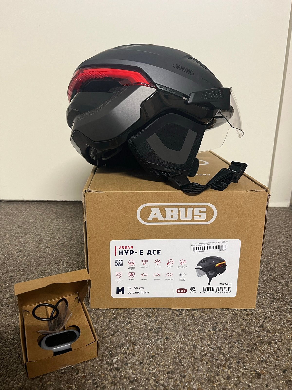 Abus Hyban E-Ace fietshelm maat M - Zo goed als nieuw, Ophalen of Verzenden, Zo goed als nieuw, M, Heer of Dame