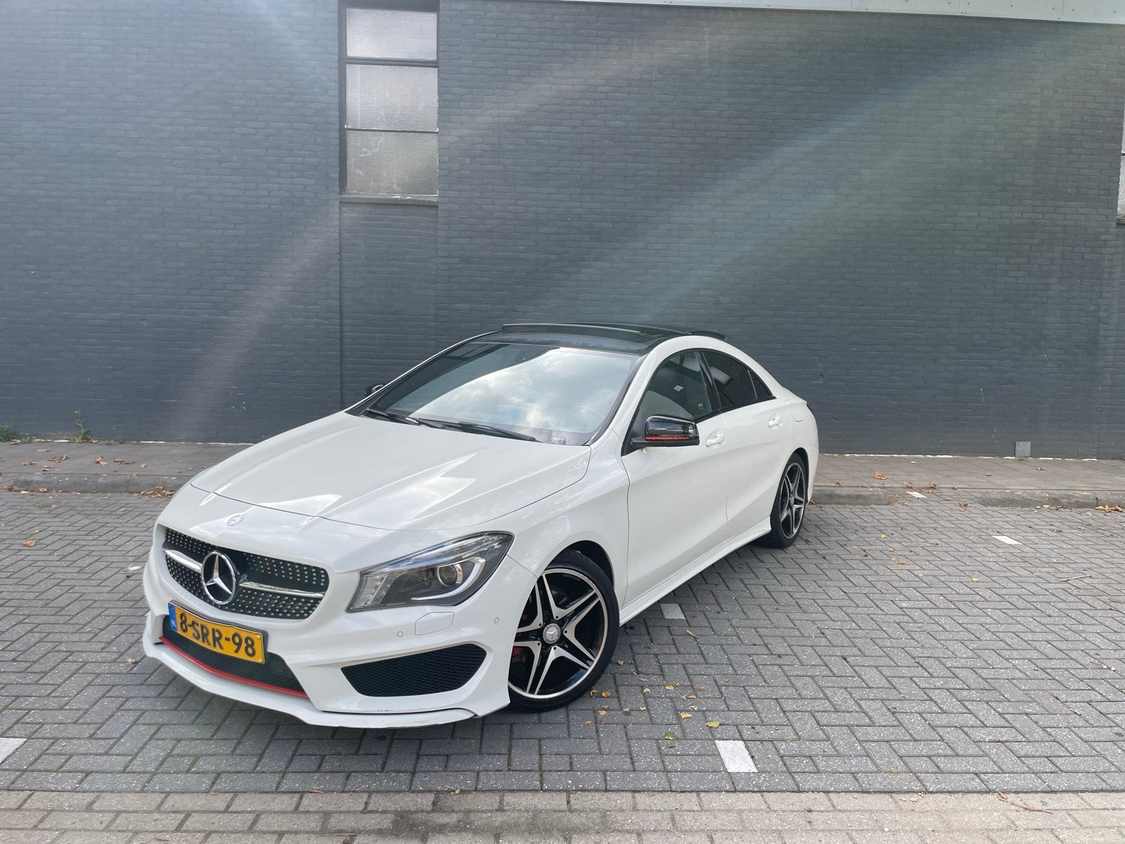 Mercedes-Benz CLA 180 1.6 90KW 7G-DCT (aut) 2013 Wit, Auto's, Mercedes-Benz, Zwart, 4 cilinders, 715 kg, 1200 kg
