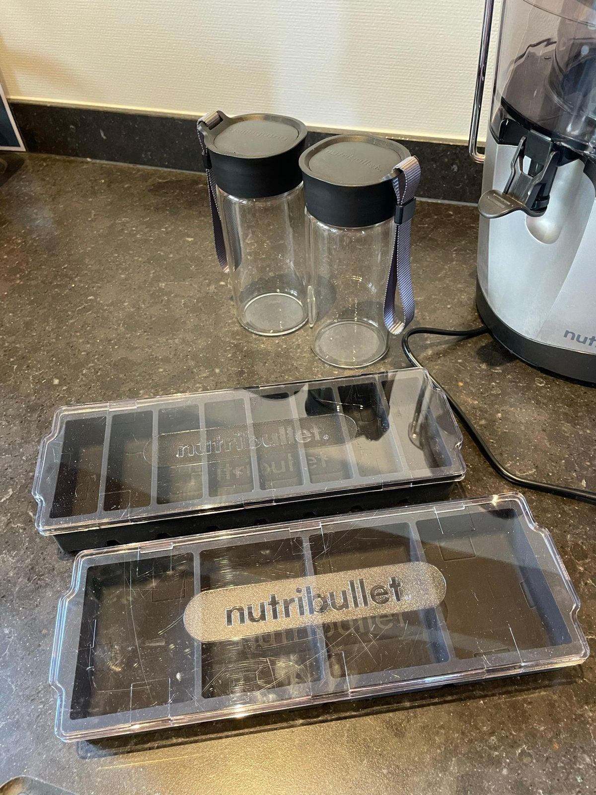Nutribullet sapcentrifuge met accessoires, Ophalen of Verzenden, Zo goed als nieuw, Elektrisch, Sapcentrifuge
