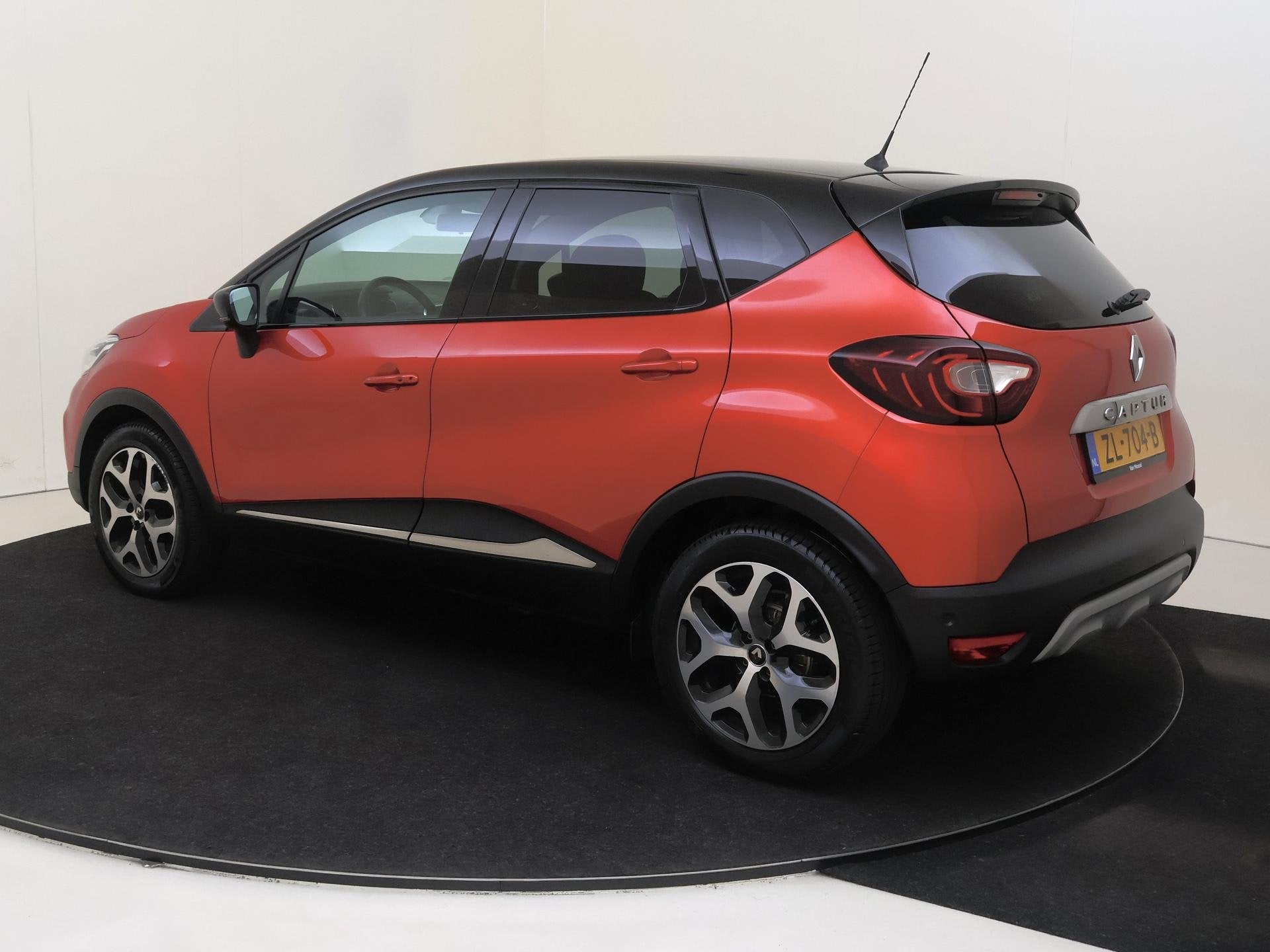Renault Captur 0.9 TCe Intens | Apple Carplay/Android Auto |, Auto's, Voorwielaandrijving, 898 cc, Stof, Gebruikt