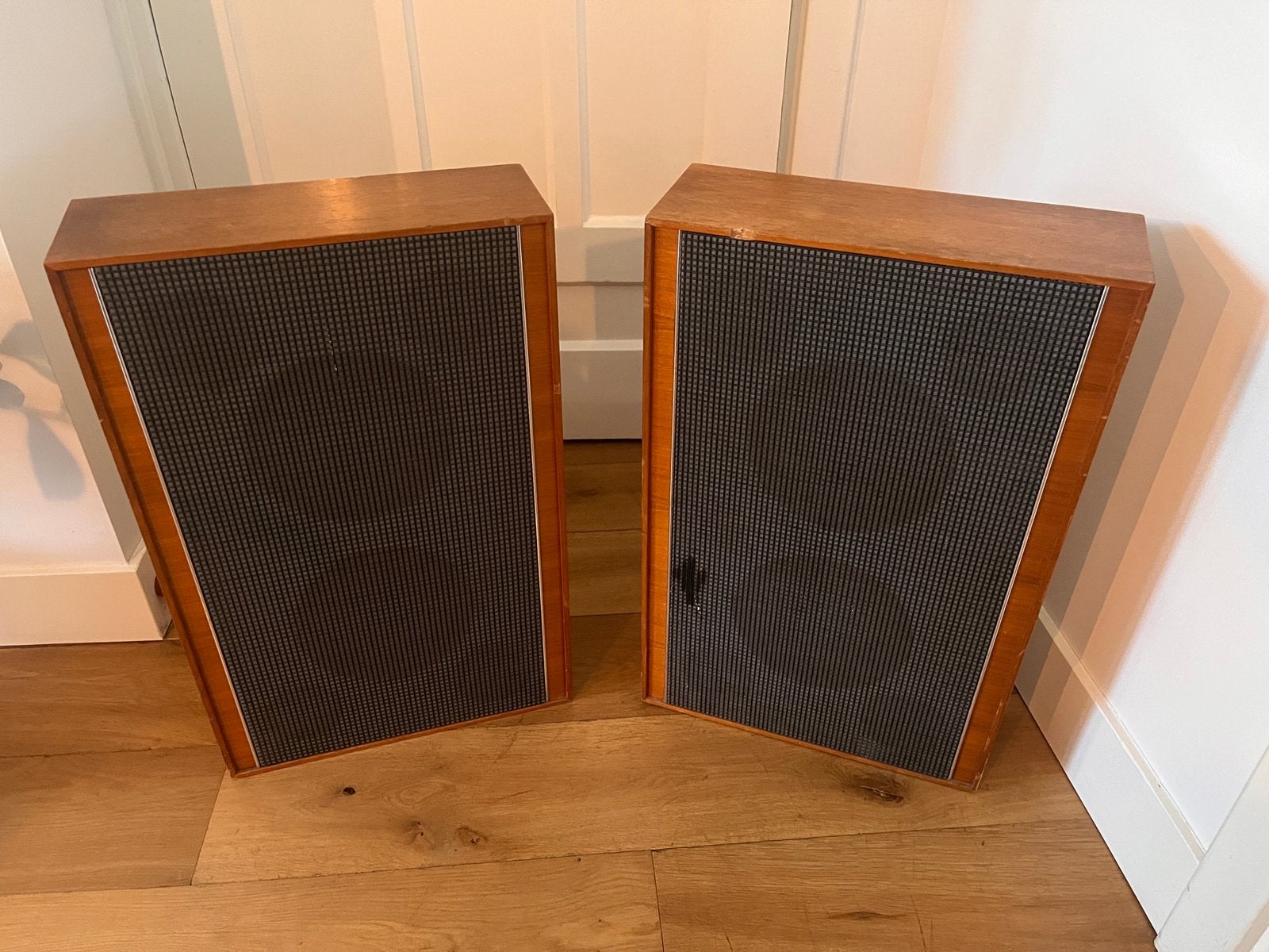 Grundig 731 luidsprekers, Gebruikt, Minder dan 60 watt, Front, Rear of Stereo speakers, Ophalen