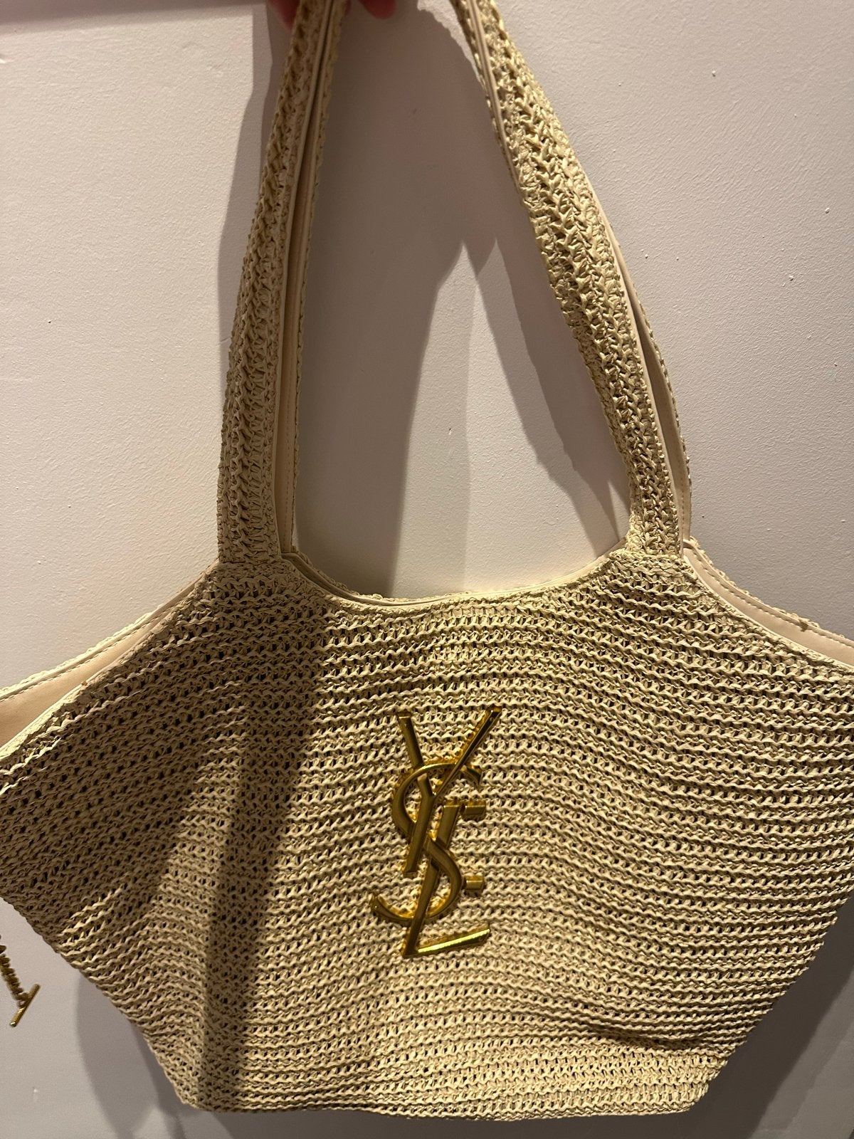 YSL Strandtas - Beige Raffia Shopper met Gouden Logo, Ophalen of Verzenden, Zo goed als nieuw, Beige, Shopper