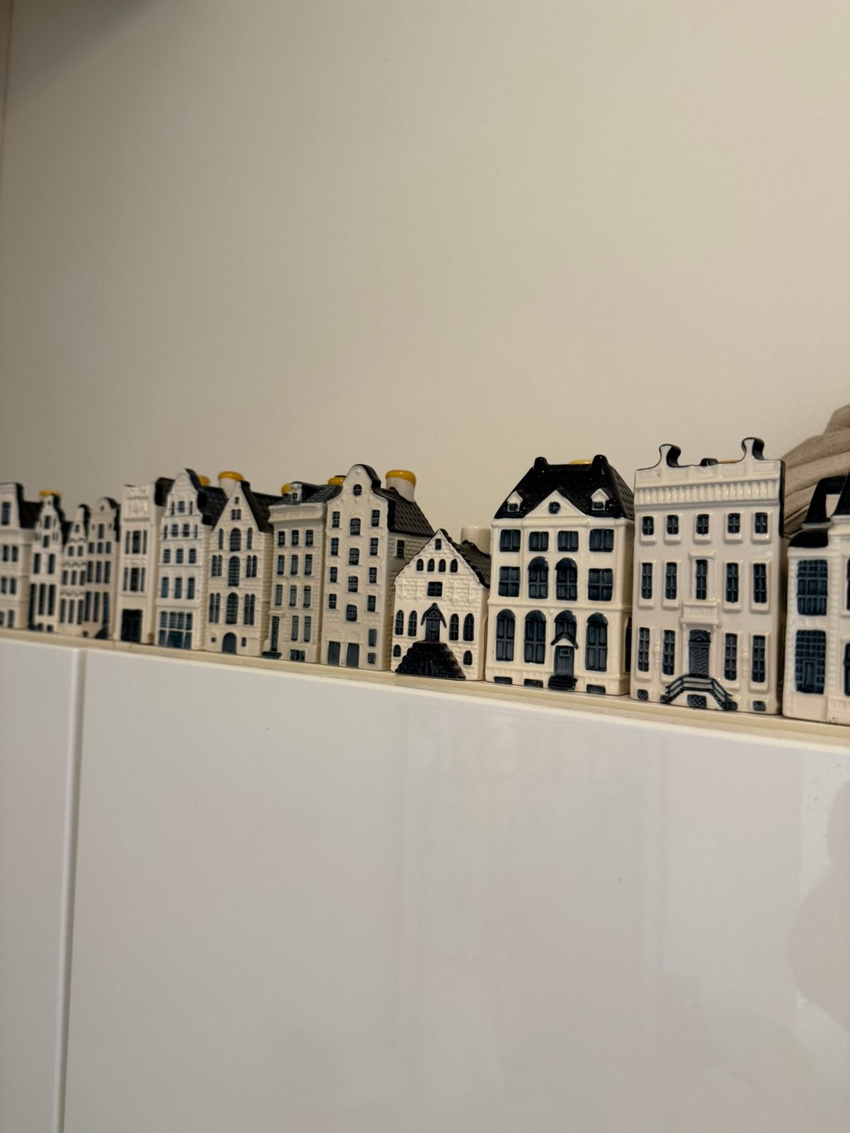 Delfts Blauwe KLM 31 huisjes (zie nummers), Ophalen of Verzenden, Zo goed als nieuw, 61 t/m 80