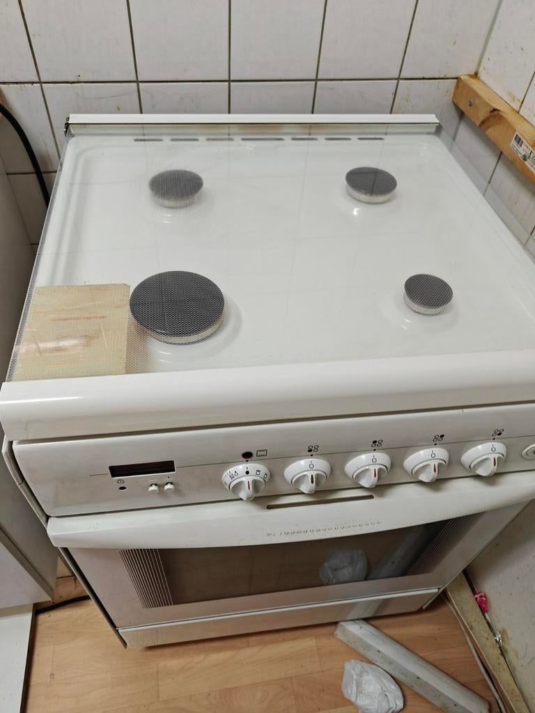 Bosch gas Fornuis met elektrische Oven, Gebruikt, 60 cm of meer, Vrijstaand, 85 tot 90 cm