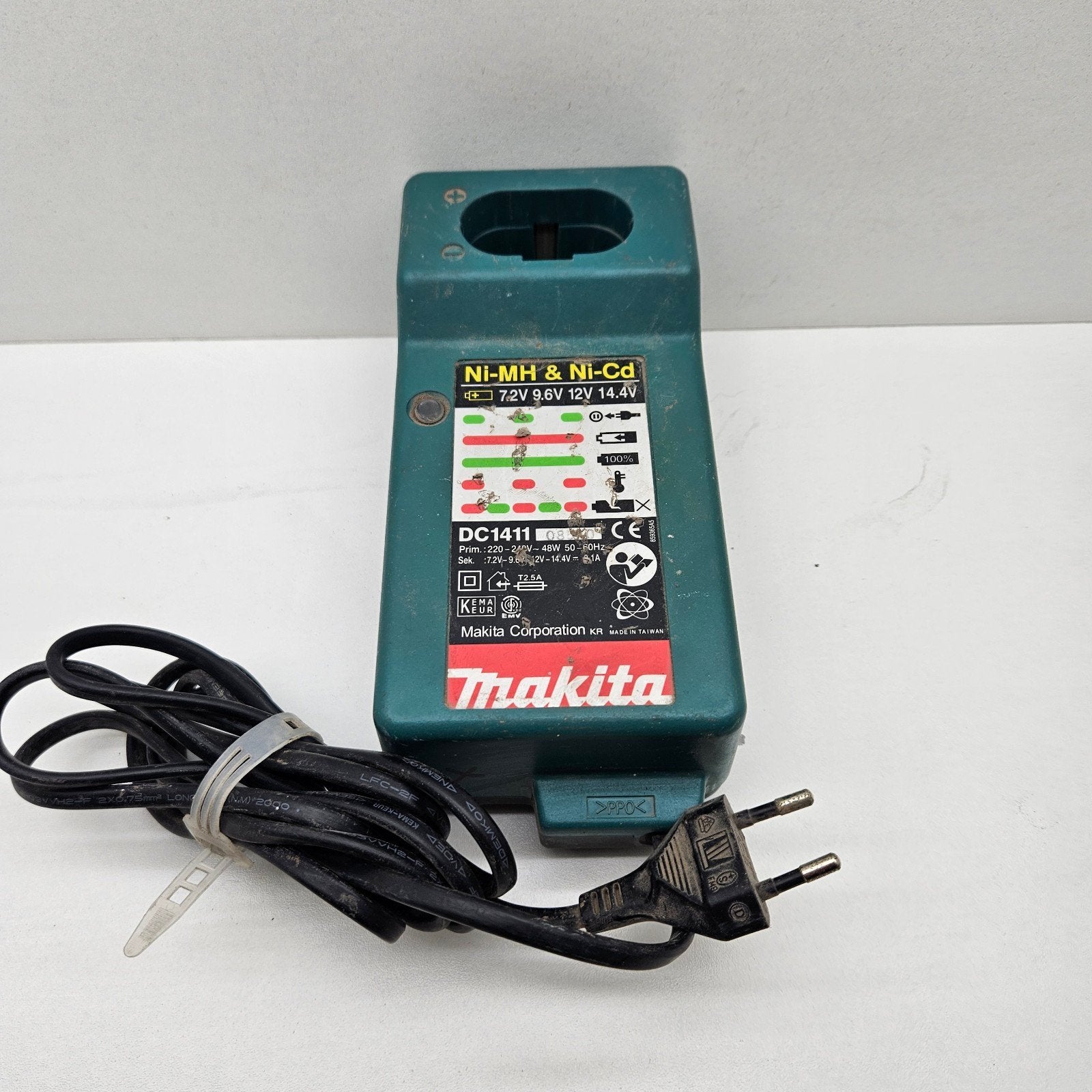 Makita accuader DC1411, Ophalen of Verzenden, Gebruikt