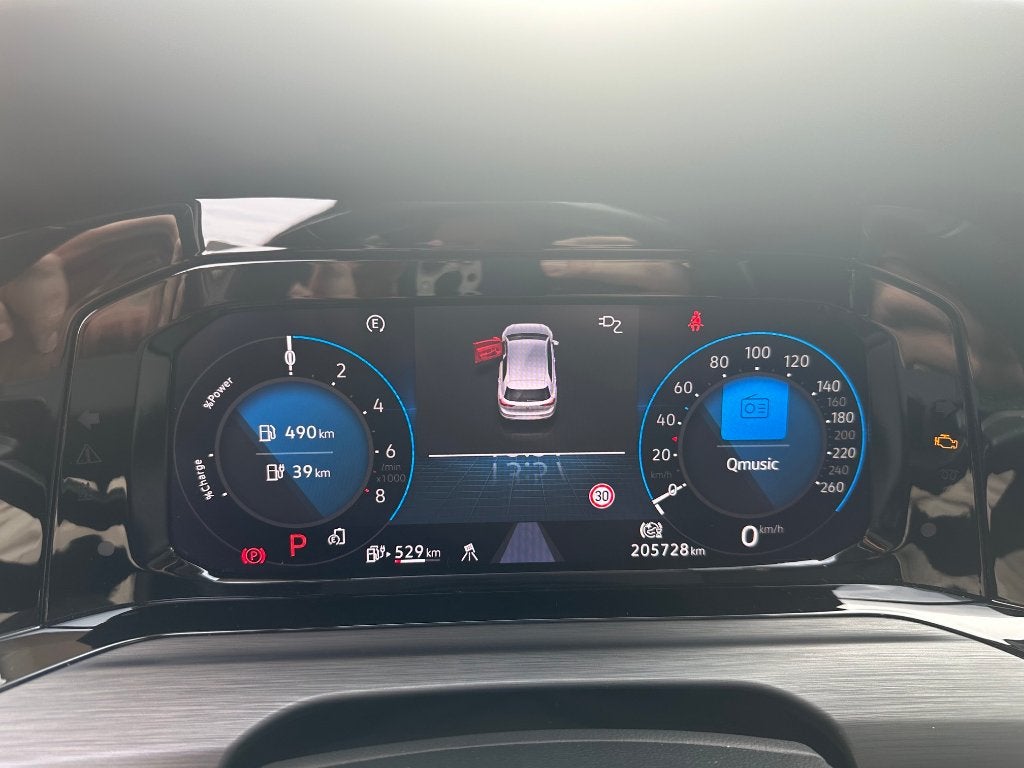 Foto 14 van Volkswagen Golf 8 eHybrid 204 pk | 2021 | Dealer onderhouden