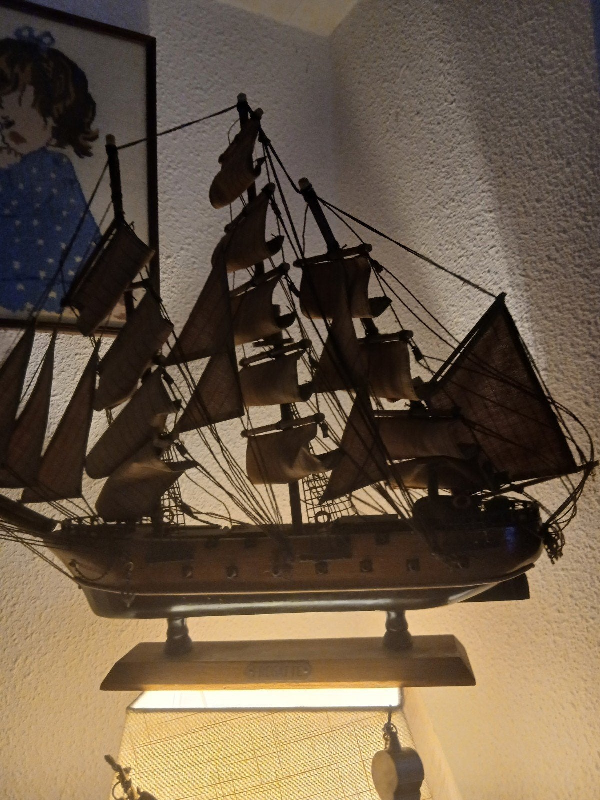 Gedetailleerd scheepsmodel van een zeilschip, Ophalen of Verzenden, Zo goed als nieuw, Groter dan 1:32, Overige merken