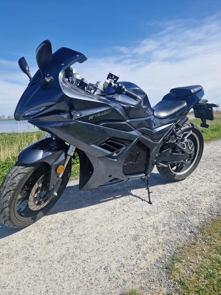 Elektrische motor "Newbot Storm S", Motoren, Motoren | Overige merken, Particulier