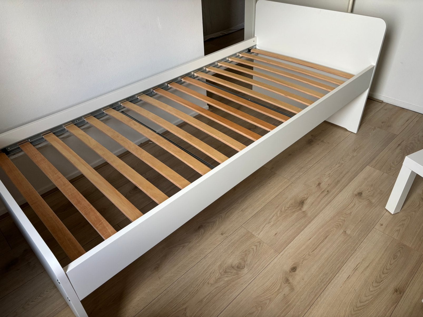 IKEA Släkt bed 90x200 met lattenbodem - Zo goed als nieuw, Ophalen, 90 cm, Eenpersoons, Wit