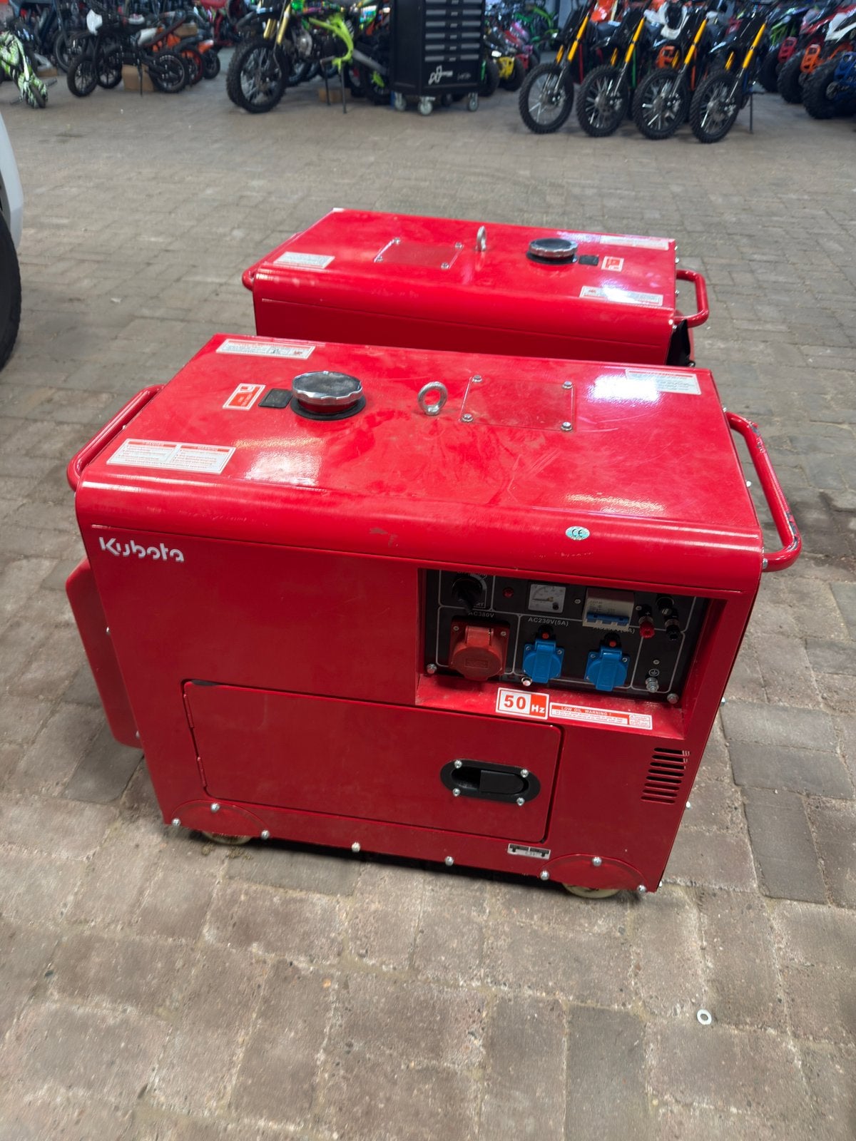 2x diesel aggregaat weinig gebruikt inruil koopje, Doe-het-zelf en Verbouw, Ophalen, Zo goed als nieuw, Minder dan 5 kVA, Dieselolie