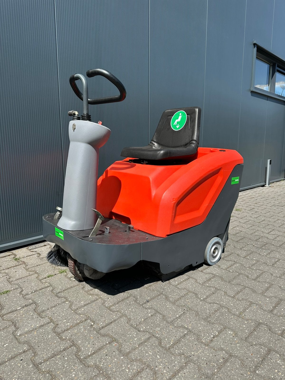 Hako Jonas 800E – Veegmachine volledig gereviseerd, Ophalen, Overige typen