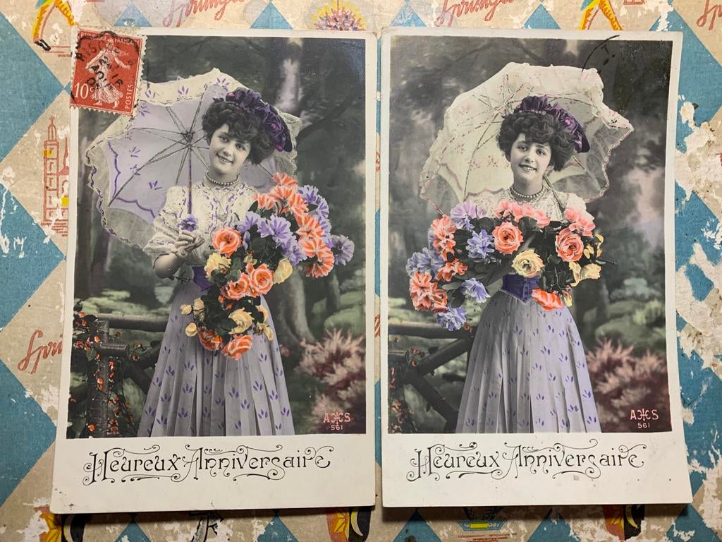 Heureux Anniversaire - dame, parasolletje, bloemen (RR), Ophalen of Verzenden, Voor 1920, Gelopen, Overige thema's