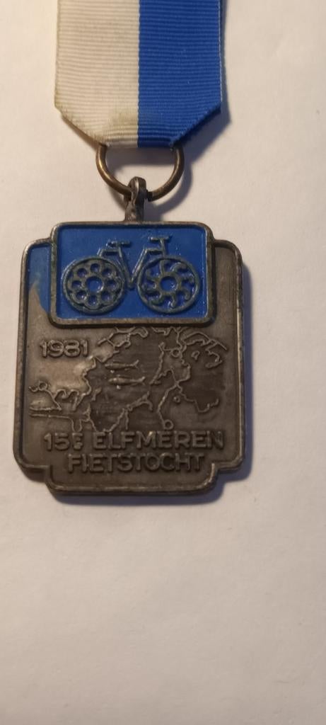 Medaille 15e Elfmeren Fietstocht 1981, Postzegels en Munten, Penningen en Medailles, Ophalen of Verzenden