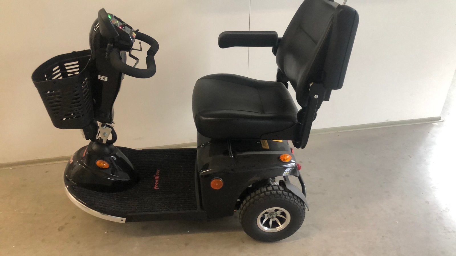 Mango Panther 3S scootmobiel, Diversen, Ophalen of Verzenden, Zo goed als nieuw, Mango, 10 km/u of minder