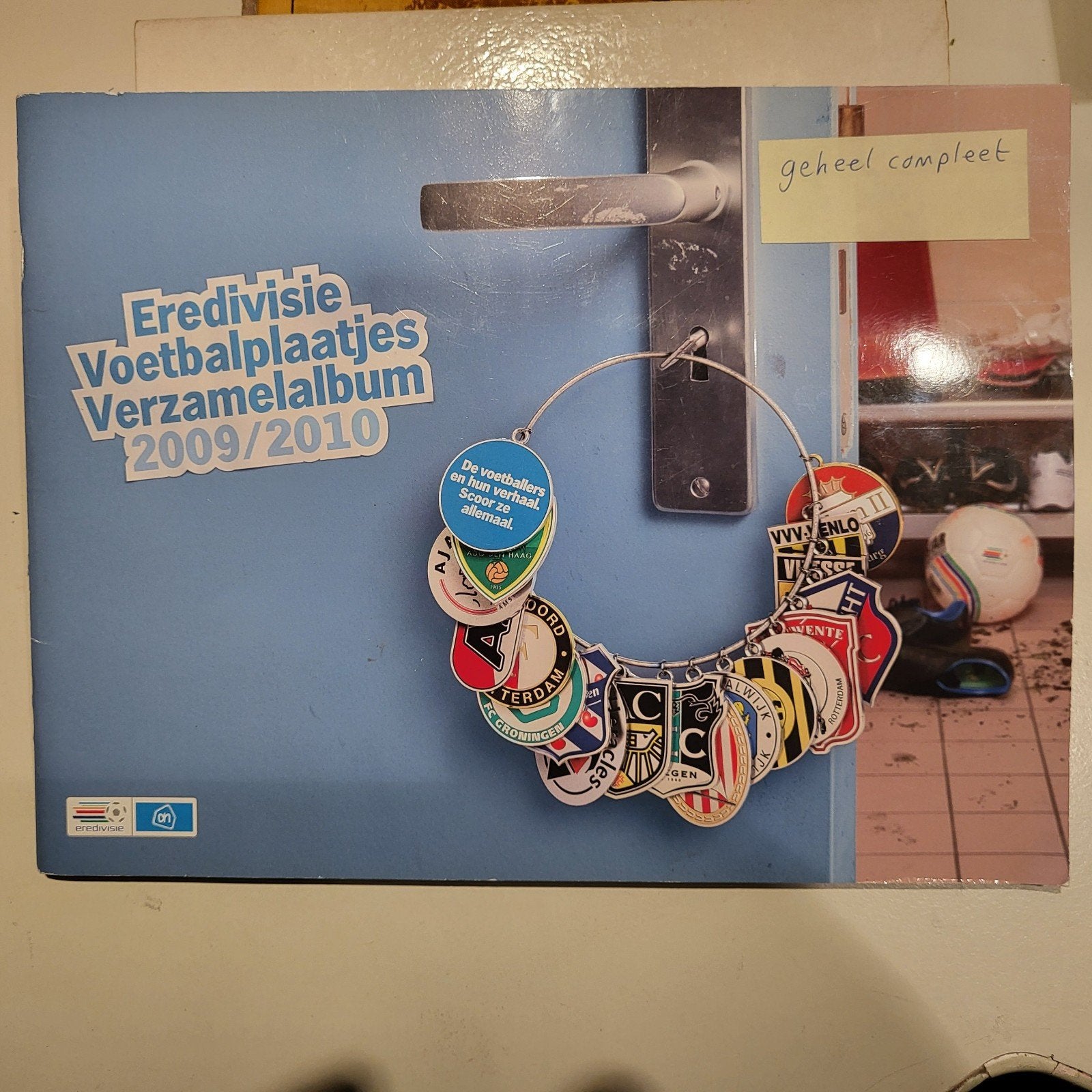 Eredivisie Voetbalplaatjes Verzamelalbum 2009/2010, Ophalen of Verzenden, Zo goed als nieuw, Albert Heijn, Plaatjesalbum