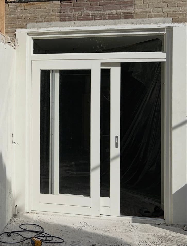 Witte kunststof schuifdeur met glas en bovenlicht, Ophalen, Kunststof, Gebruikt, 120 cm of meer