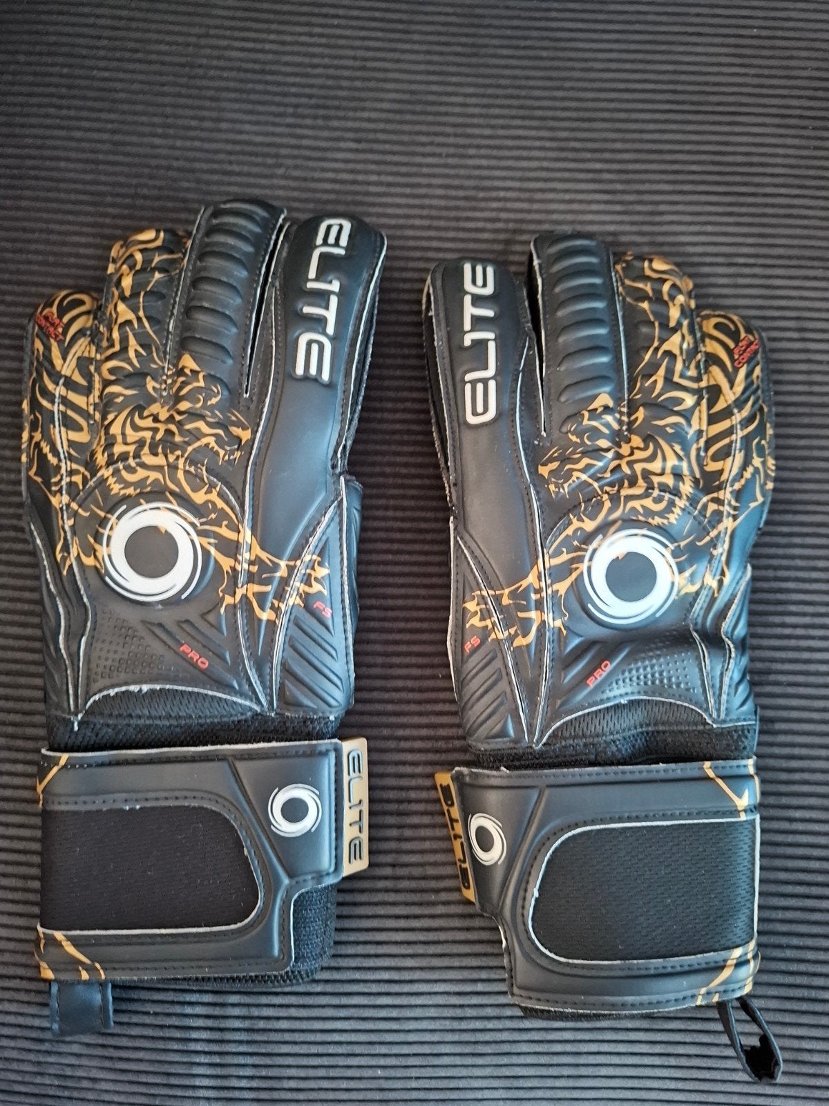 Elite Sport Keepershandschoenen Maat 8 - Zo Goed als Nieuw, Sport en Fitness, Voetbal, Maat XS of kleiner, Ophalen, Zo goed als nieuw