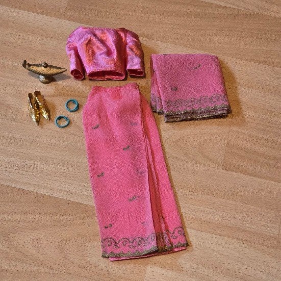 Vintage Barbie Arabian Nights #874
