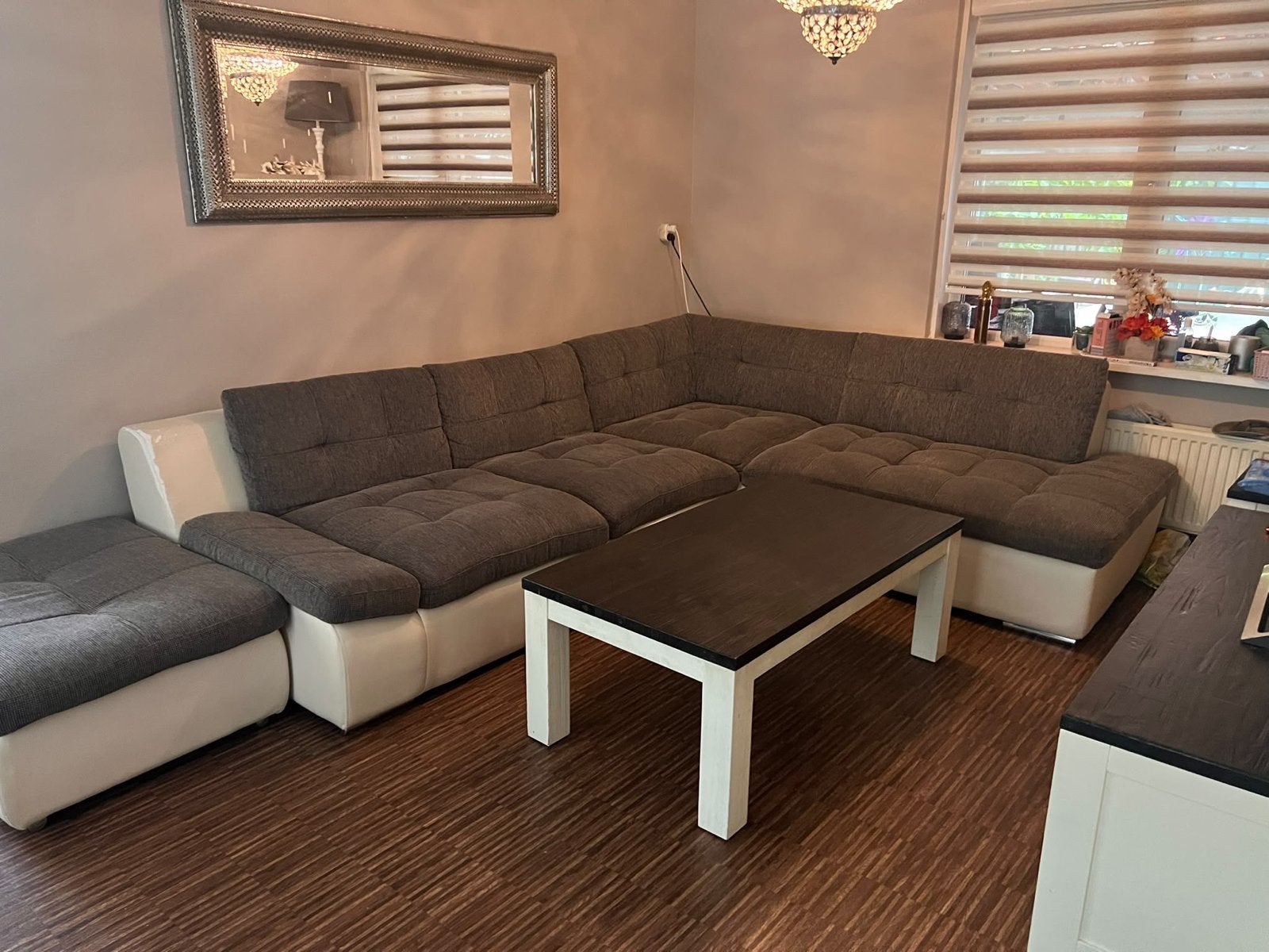 Comfortabele hoekbank met opbergruimte en slaapfunctie, Ophalen, 250 tot 300 cm, Hoekbank, Zo goed als nieuw