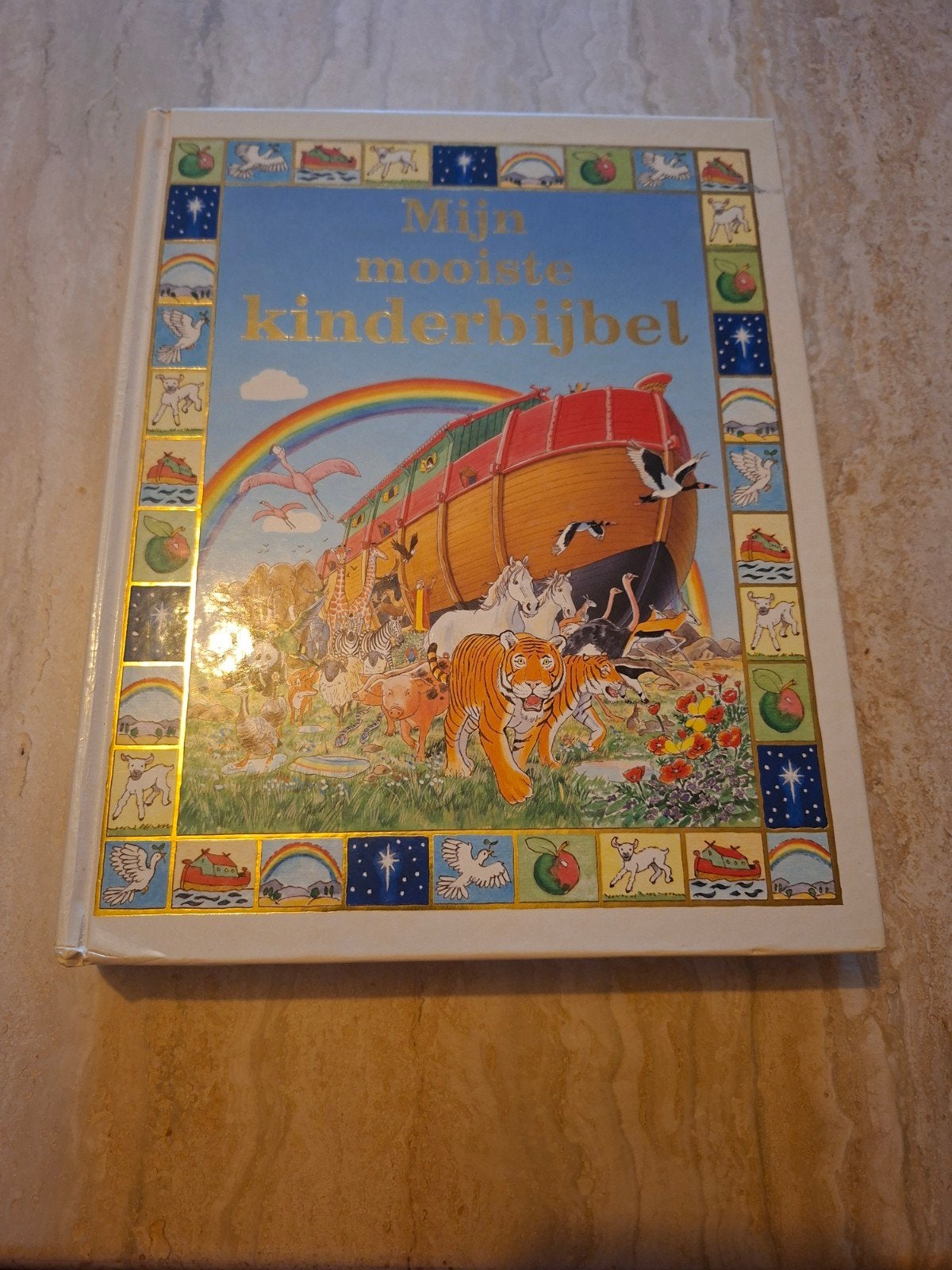 Mijn mooiste kinderbijbel, Ophalen of Verzenden, Zo goed als nieuw