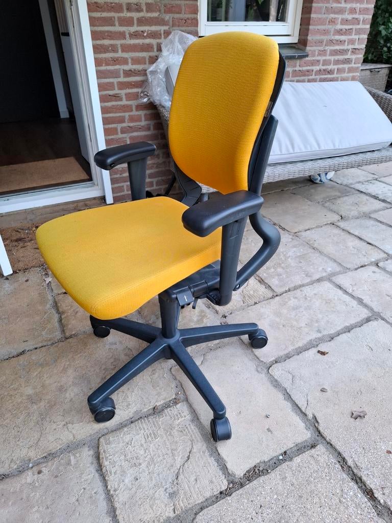 Comfortabele Bureaustoel Arhends - Geel, Huis en Inrichting, Bureaustoelen, Ophalen, Gebruikt, Geel, Bureaustoel
