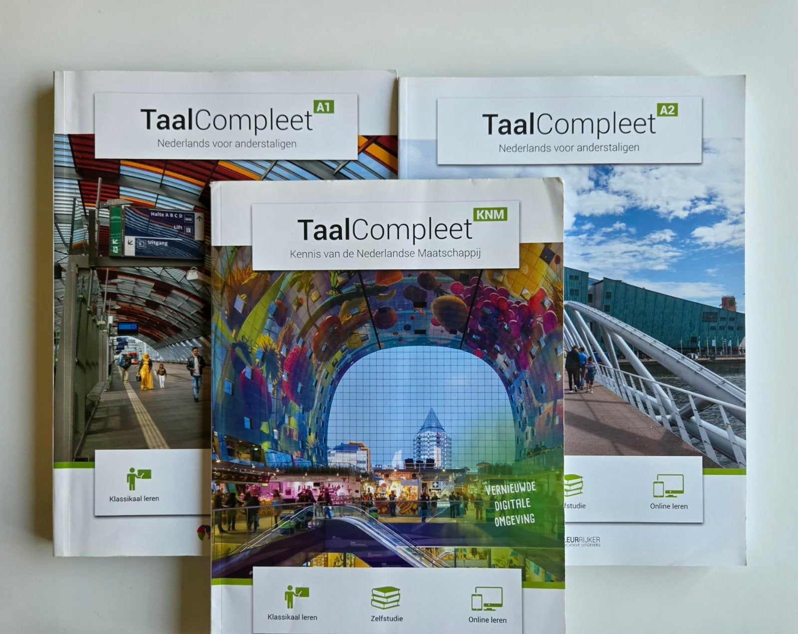 TaalCompleet KNM, A1, A2 - Nederlands voor anderstaligen, Boeken, Studieboeken en Cursussen, Verzenden, Zo goed als nieuw, Kleurrijker Educatieve Uitgeverij