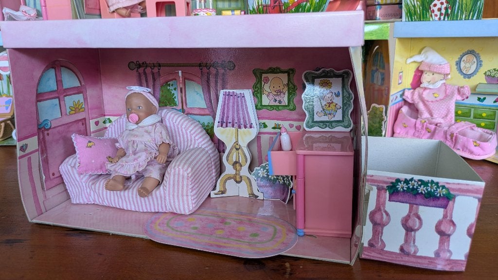 Mini Baby Born woonkamer / bank, Ophalen of Verzenden, Zo goed als nieuw, Babypop