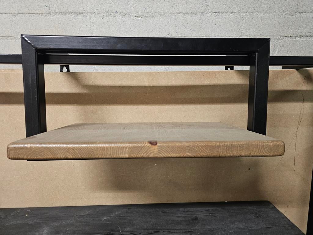 €5 per stuk Diverse hand gemaakte wand planken, Nieuw, Info@homefriesland.nl, Kelvinstraat 6 8912BA, Home Friesland