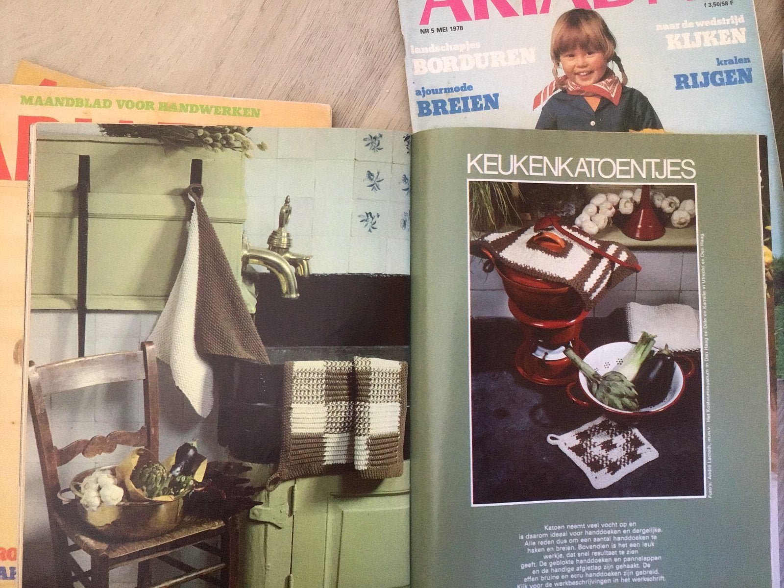 Ariadne jaargang 1978 met inlegvellen (excl. dec), Ophalen of Verzenden, Gelezen, Damesbladen