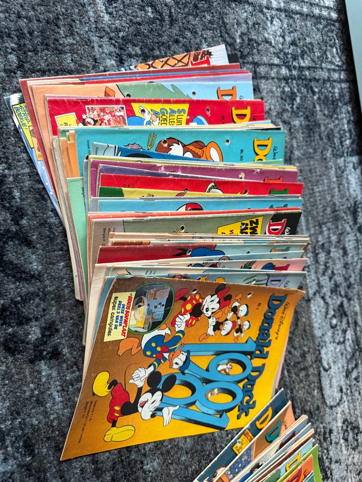 Donald Duck weekbladen jaargang 1981 compleet en 1982, Complete serie of reeks, Ophalen of Verzenden, Gelezen