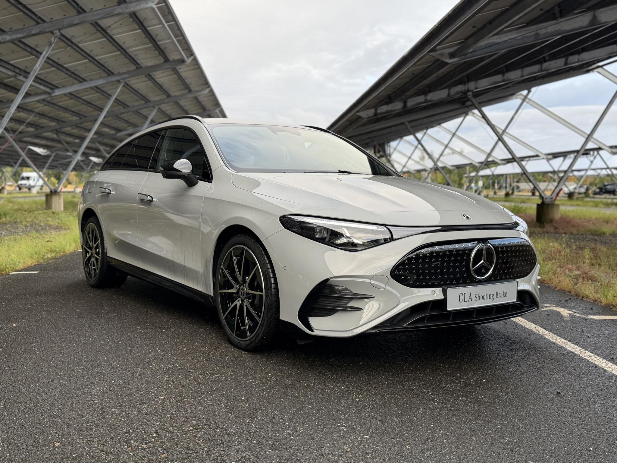 Mercedes-Benz CLA-klasse Shooting Brake 250+ Business Soluti, Auto's, Achterwielaandrijving, Zwart, Nieuw, Zilver of Grijs