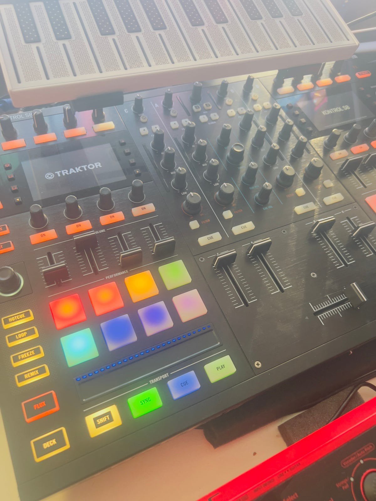 Native Instruments Traktor Kontrol S8 DJ Controller, Ophalen of Verzenden, Zo goed als nieuw, Dj-set, Overige merken