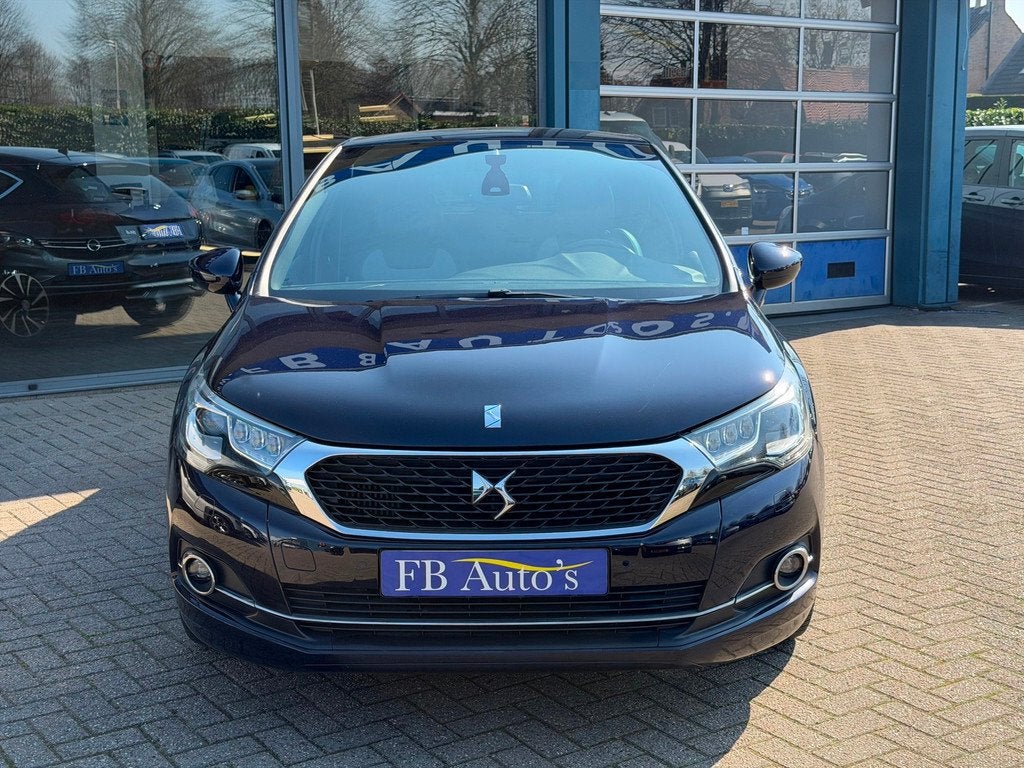 DS 4 1.2 PureTech Chic Airco Lmv Navi Cruise, Auto's, DS, Voorwielaandrijving, Gebruikt, 1199 cc, Blauw