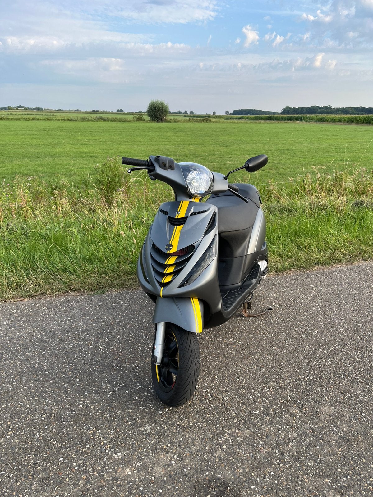 Piaggio Zip SP 80cc | Goed onderhouden, Fietsen en Brommers, Scooters | Piaggio, Ophalen, Gebruikt, Zip, Benzine