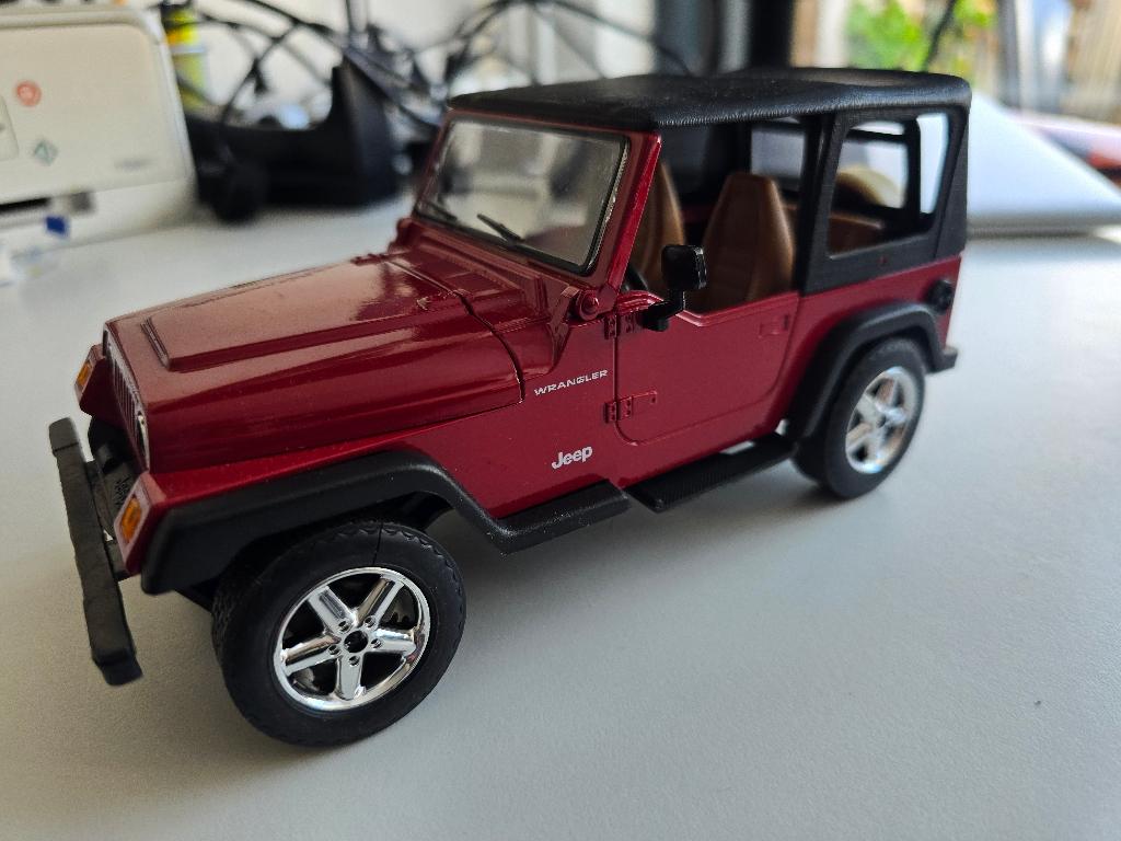 Jeep Wrangler met softtop 1/18, Ophalen of Verzenden, Gebruikt, Auto, Solido