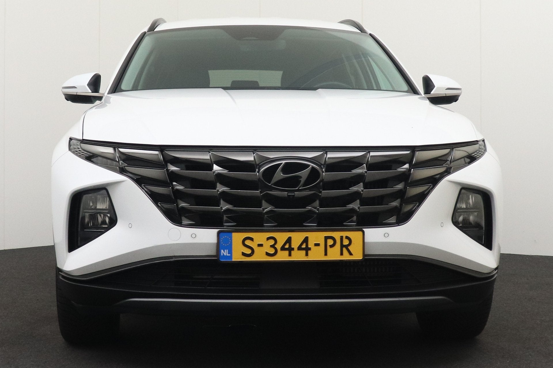 Hyundai Tucson 1.6 T-GDI PHEV Premium 4WD 360* Camera Memory, Auto's, Automaat, Gebruikt, 4 cilinders, Wit