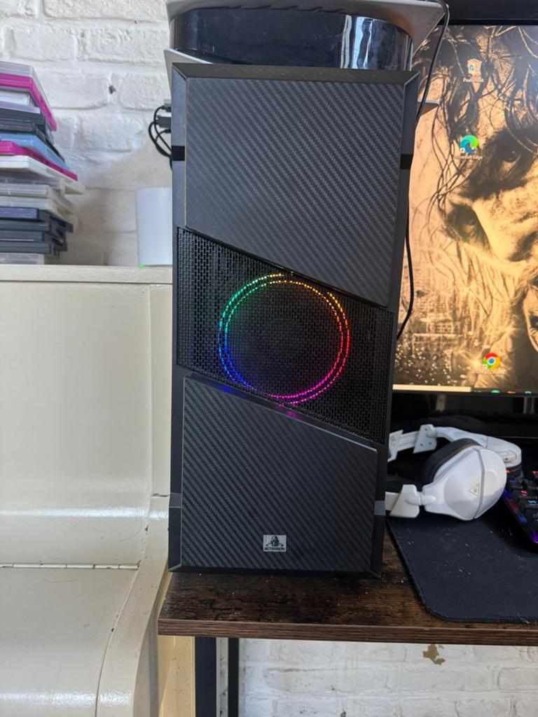 Gaming PC AMD Ryzen 3 PRO 3200G Radeon RX 570 8GB RAM, Computers en Software, Desktop Pc's, Gebruikt, 3 tot 4 Ghz, SSD, 8 GB, Met videokaart