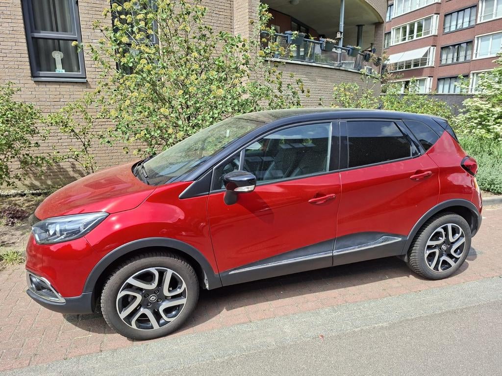 Renault Captur TCe 120pk 2017 Rood, Auto's, Renault, Particulier, Captur, Benzine, SUV of Terreinwagen, Handgeschakeld, Geïmporteerd