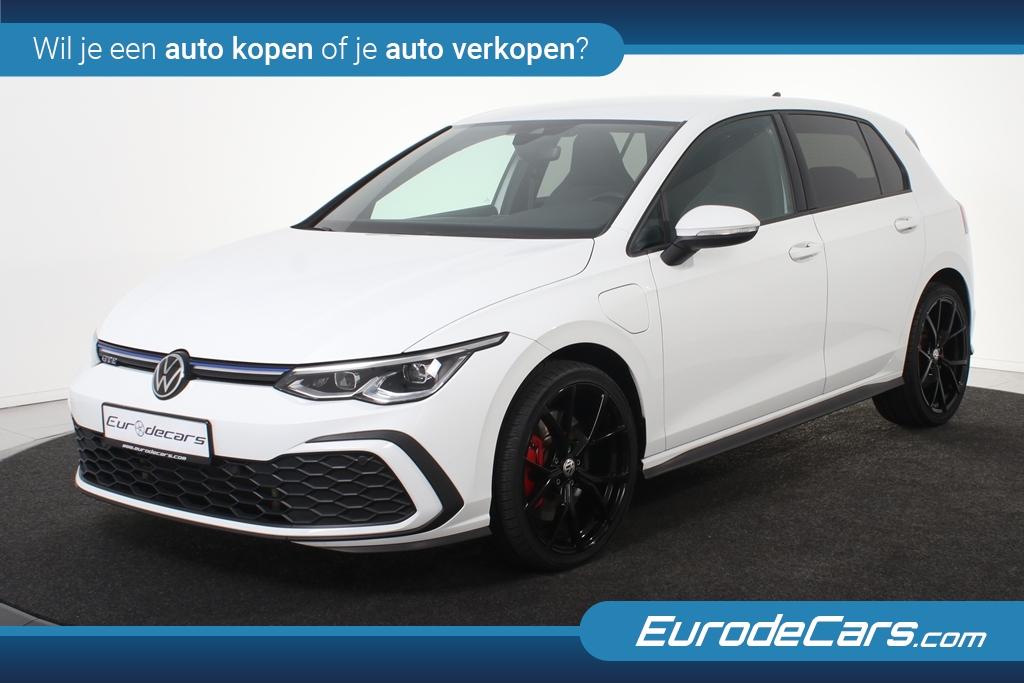 Volkswagen Golf 1.4 eHybrid GTE *Navigatie*Sport*Trekhaak*, Auto's, Volkswagen, Stof, Gebruikt, 4 cilinders, Wit
