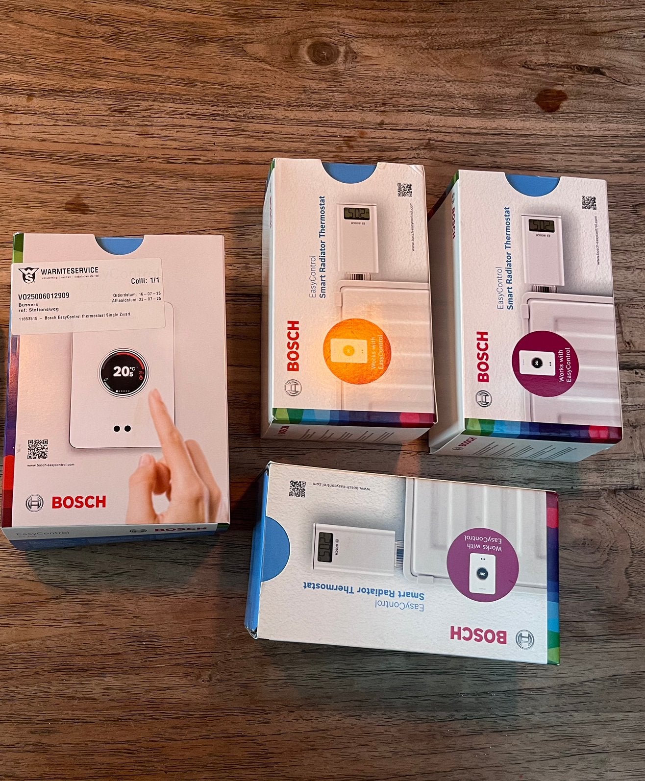 Bosch CT200 Thermostaat & 3 radiatorknoppen - NIEUWE STAAT, Ophalen of Verzenden, Zo goed als nieuw
