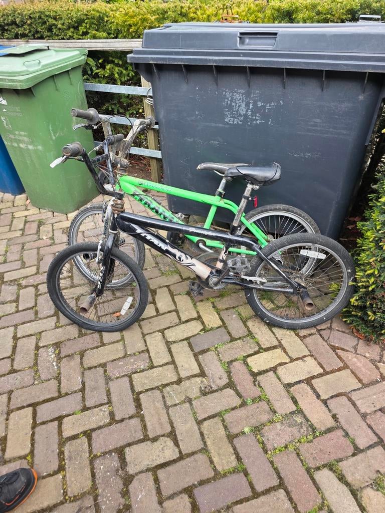 BMX fietsen - Zwart en Groen (2 stuks), Fietsen en Brommers, Ophalen, Gebruikt, Staal, Velgrem