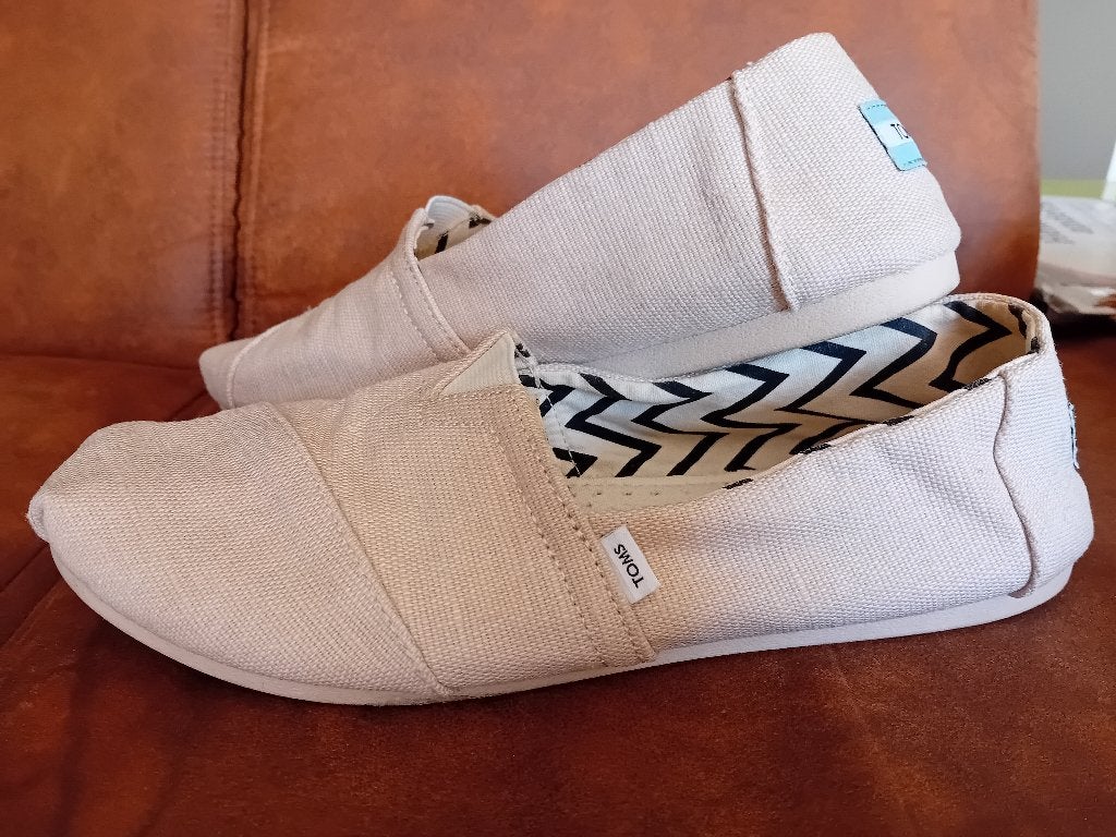 Toms maat 40, Beige, Ophalen of Verzenden, Toms, Espadrilles of Moccasins